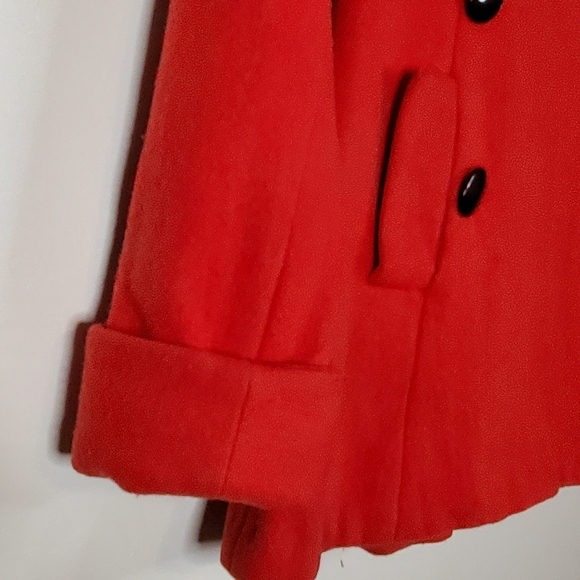Red Mod 60s-style Wool Peacoat with Bold Black Buttons - Picture 16 of 16